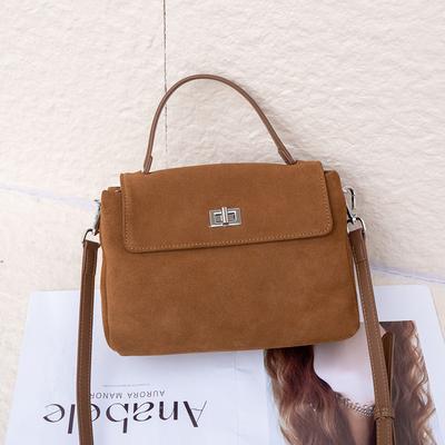 Neue Damenhandtasche aus echtem Leder Nischen-Koreanische Version Vielseitig Mode Mattes Rindsleder Handtasche Schulterverschluss Vintage Tasche