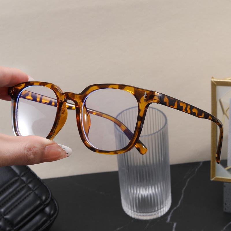 Korean Stylish Men's Glasses Square Shape Anti Blue Light Woman Glasses Frame Vintage Retro Style Man Glass