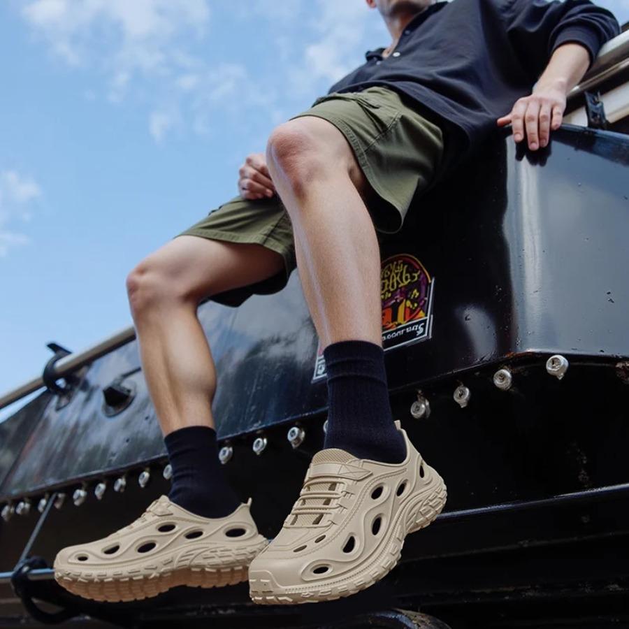 2025 New Summer Men's Super Light Sandals Waterproof Sneakers Slip On EVA Thick Sole Slides Fishing Driving Outdoor Flat Shoes