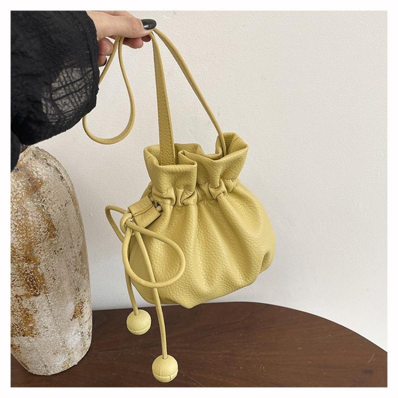 Large-capacity Single-shoulder Crossbody Bucket Bag, Trendy and Simple Design