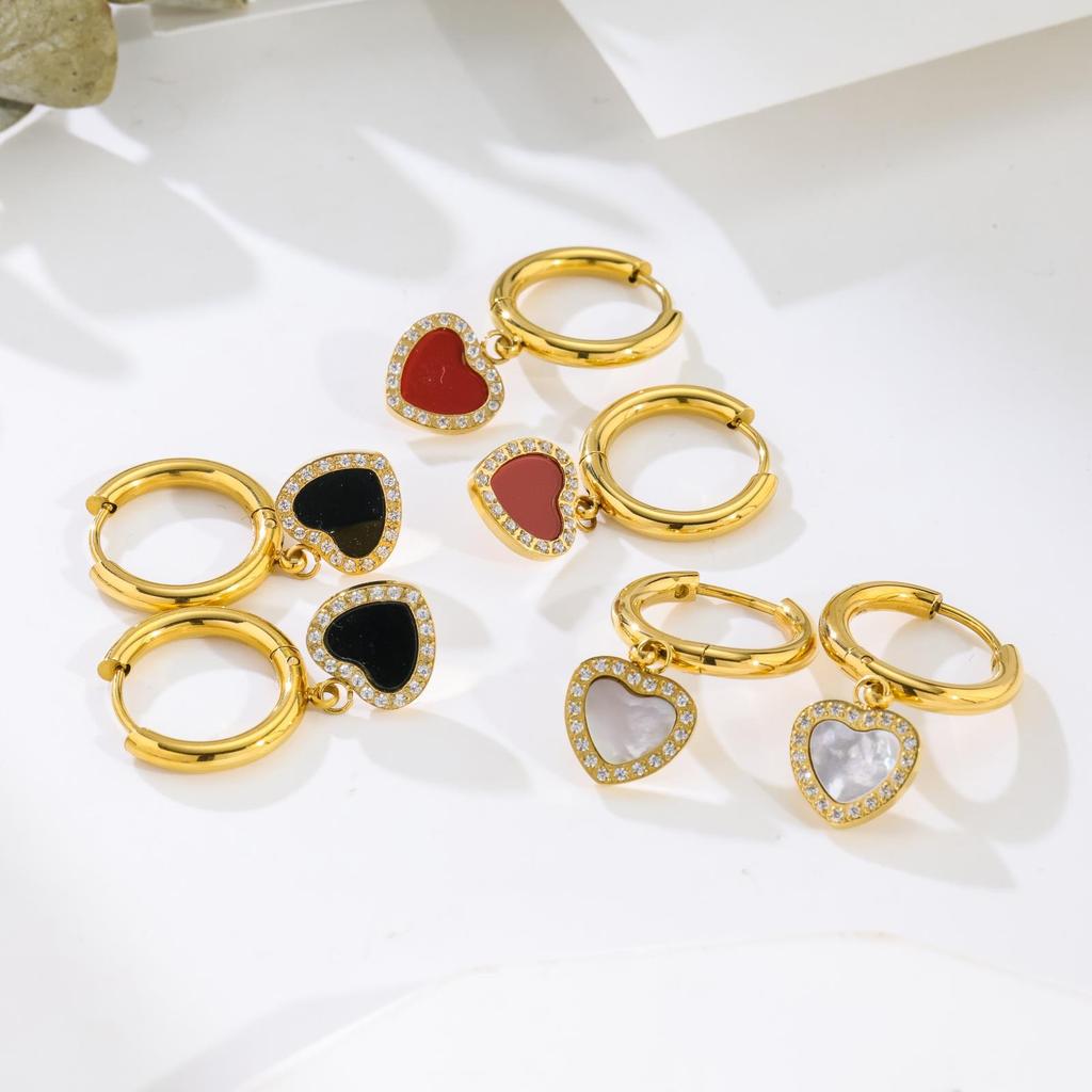 Hong Kong style retro love full diamond earrings round titanium steel earrings simple style Valentine's Day gift vacuum plating