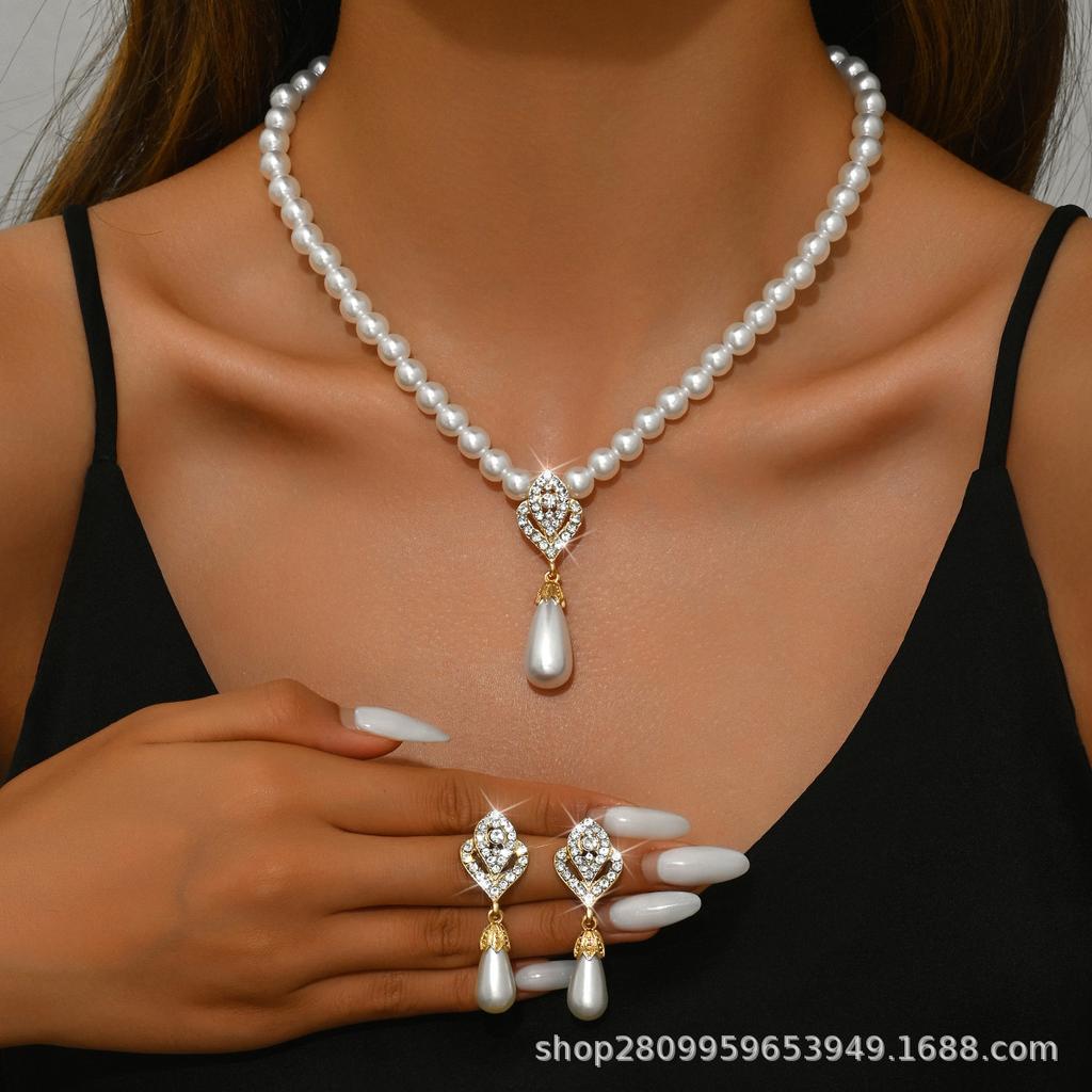 Dress Jewelry Direct Sales Necklace Earrings Two-piece Set Flower Bride Retro High-end Design Set