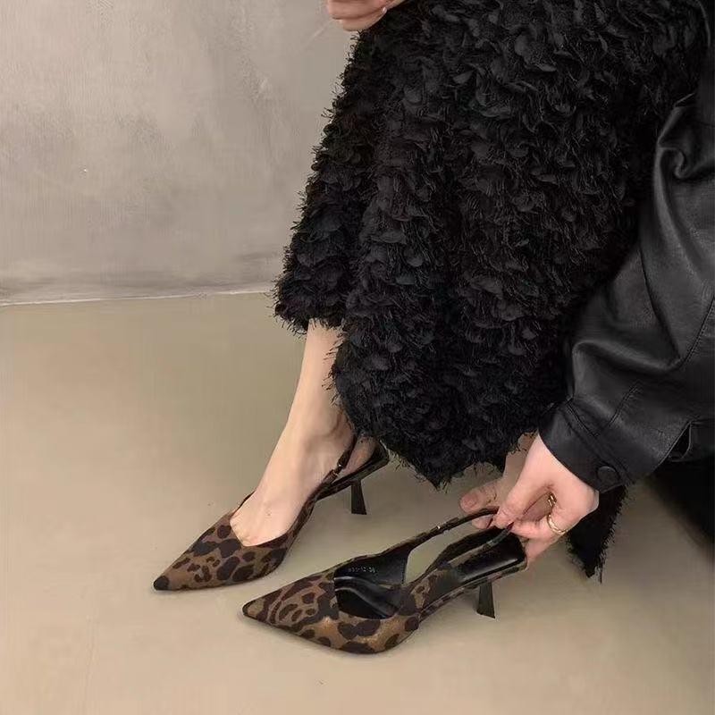 Fashion 2025 New Summer Leopard Print Women Sandals Shoes Fashion Pointed Toe Shoes Elegant Party High Heel Shoes Sandalias