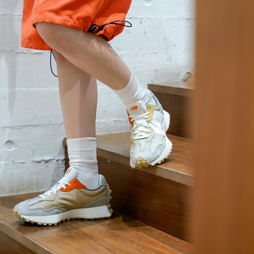 New Balance Women's 327 'Light Grey' Women's Sneakers WS327MS