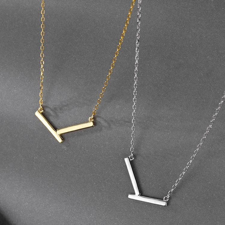 Women's Gold-Plated Geometric Clavicle Necklace - 2022 High-End, Simple Design