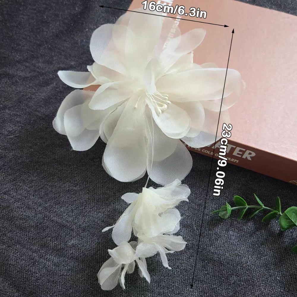 Fiore tridimensionale in tessuto con nappe Fiore in organza riutilizzabile Fiori da appendere ricamati a mano fai-da-te