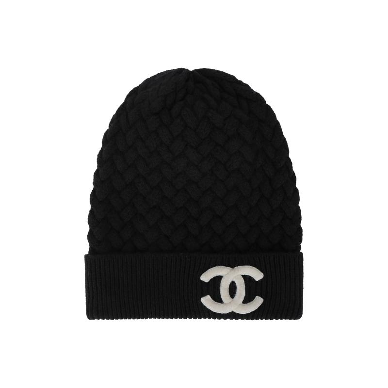 

CHANEL Logo Design - Velvet Hat Unisex Couple Style Black чорний