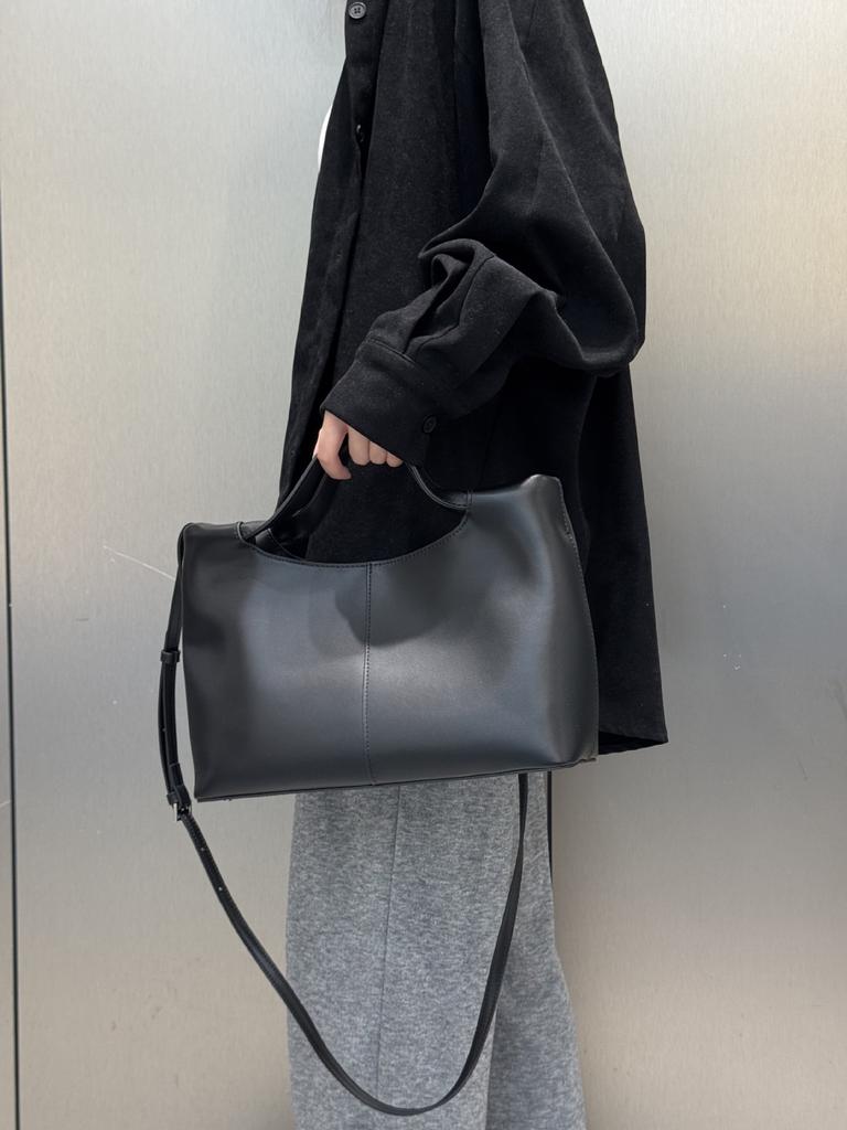 2025 Cross-border First-layer Cowhide Retro Large-capacity Magnetic Tote Bag Handbag Commuter Versatile Messenger Bag Bag Woman
