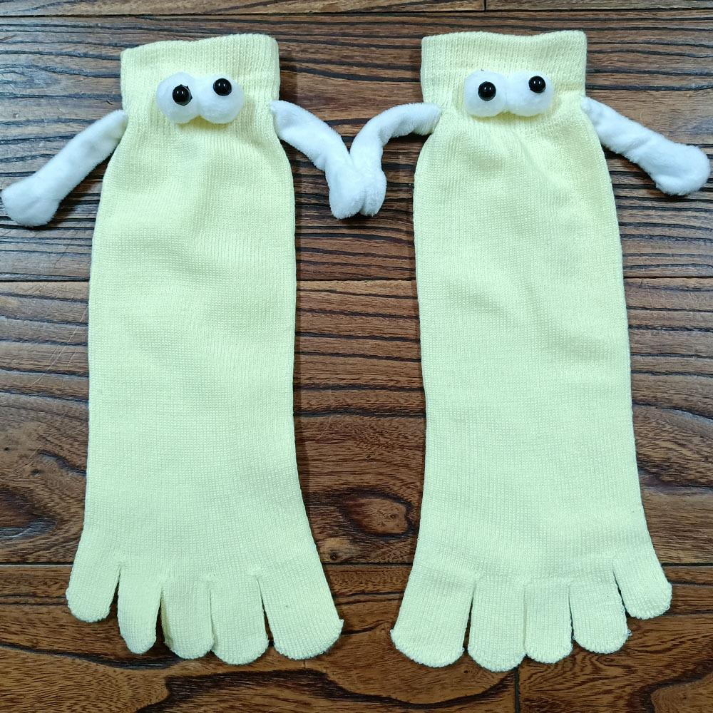 

Five-finger socks women s medium tube solid color sub-toe socks toe socks magnet magnet hand socks світло-жовтого кольору