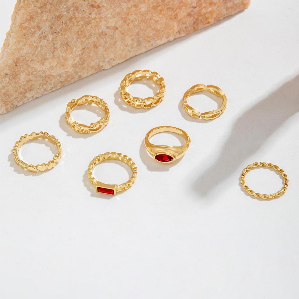 Bohemian Rhinestone Geometric Finger Rings Set For Women Red Crystal Heart Gold Color Chain Shaped Ring Female Party Jewelry