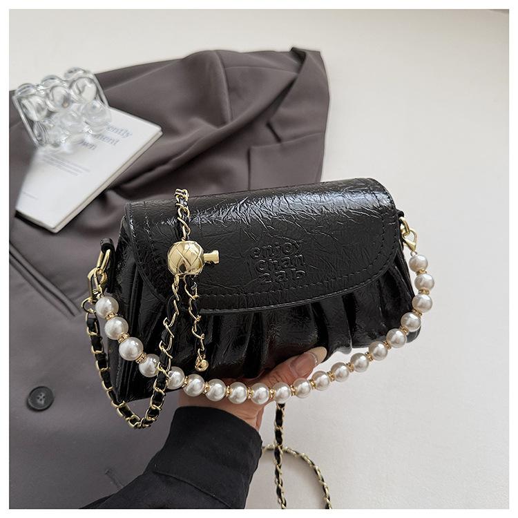 

Нишевый дизайн популярная сумка женская 2025 новая мода жемчужная портативная на плечо под мышку плиссированная сумка-мессенджер на цепочке чёрный