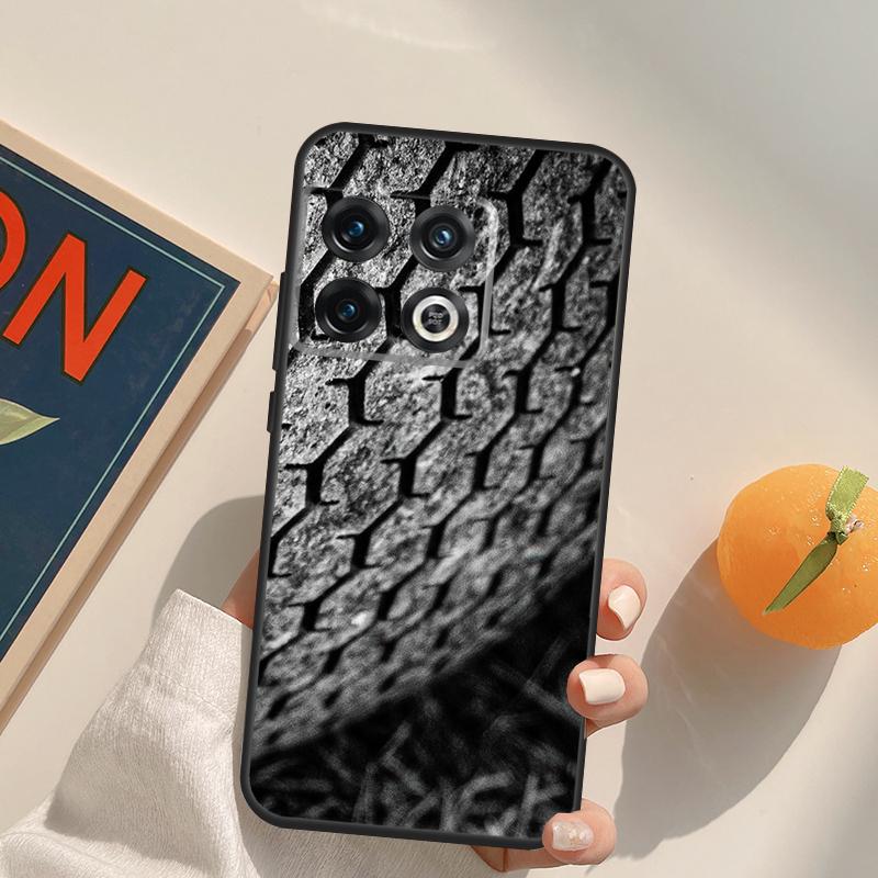 Etui z bieżnikiem na koło do OnePlus 13T 10T 10R 12R 13R 15 13 12 11 10 9 Pro Nord CE 5 2 3 4 Lite N20 N30 Pokrowiec