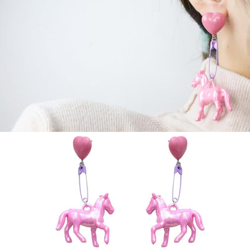 Charm Horse Heart Earrings Long Dangle Earrings Resin Texture Sweet Style Earrings for a Distinctive Fashion Statement
