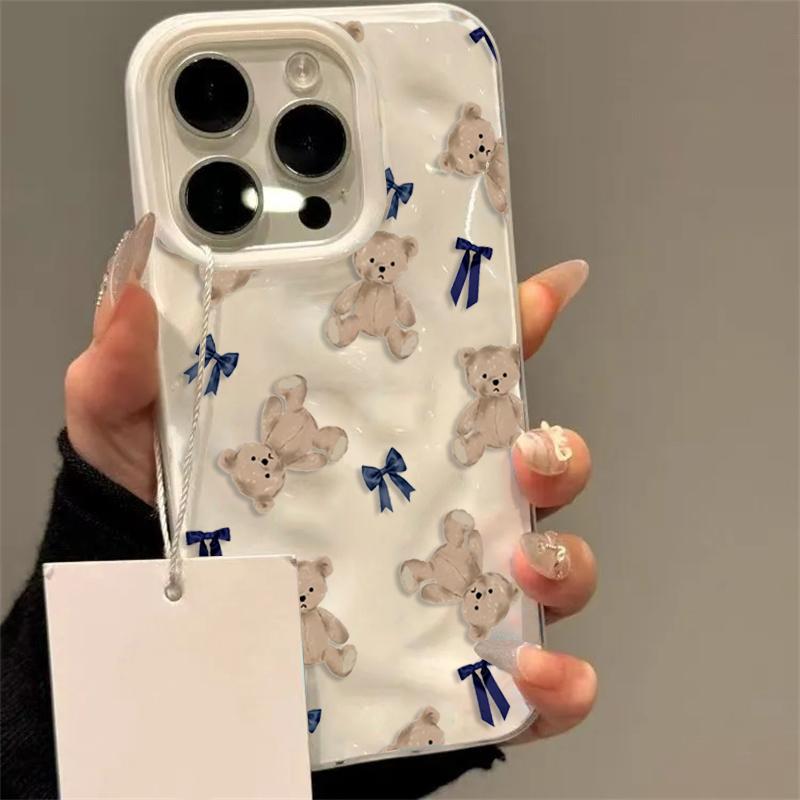 Adorable Cute Bear Pattern Folds Texture Phone Case For iPhone 17 16 15 Pro Max 14 Plus 13 12 11 16E 17 Air With Blue Bows Cover