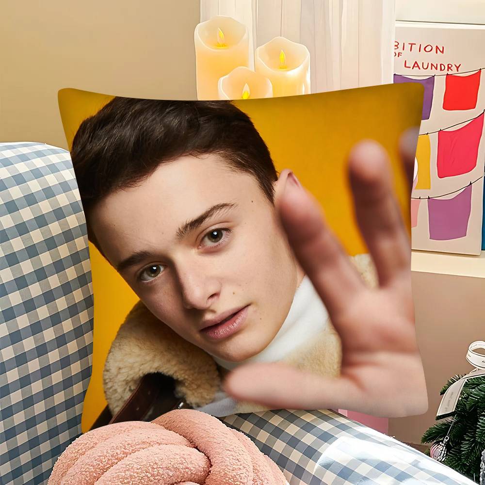Pc Noah Schnapp Kissenbezug Mode Quadratischer Kissenbezug Schlafzimmer Sofa Raum Ins Dekoration Freizeit