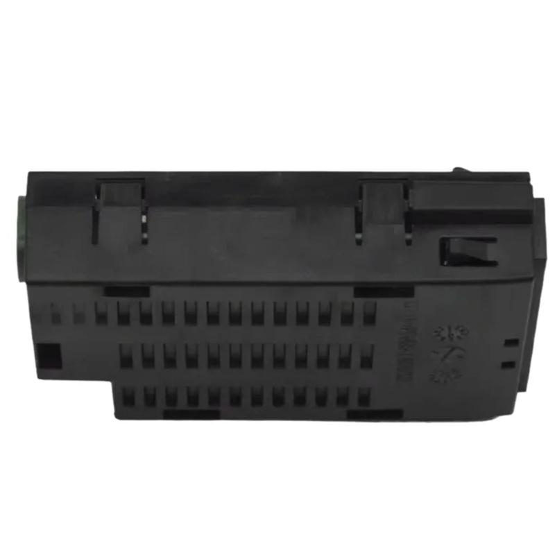 Multiple Device Vehicle Charging Port Socket With Intelligent Recognition 2.4A Fast Charging Ergonomic Design3GB035736