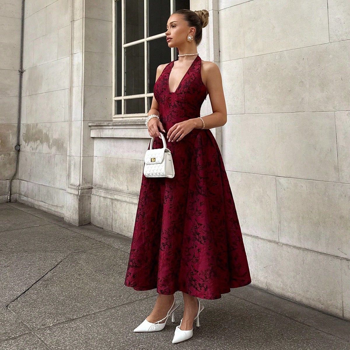 

Women s Vintage 3D Embossed Floral Halter Evening Dress, Deep V Neck Sleeveless A-Line Swing Formal Party Prom Gown XL кларет