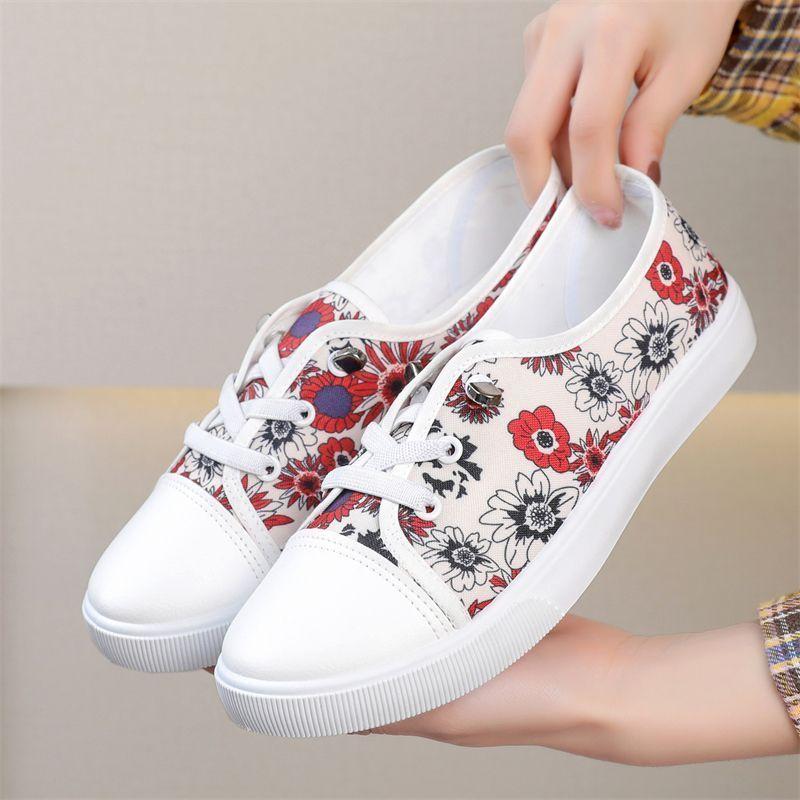 Summer New Canvas Shoes for Women Breathable Fashionable and Casual Student Sports Board Shoes