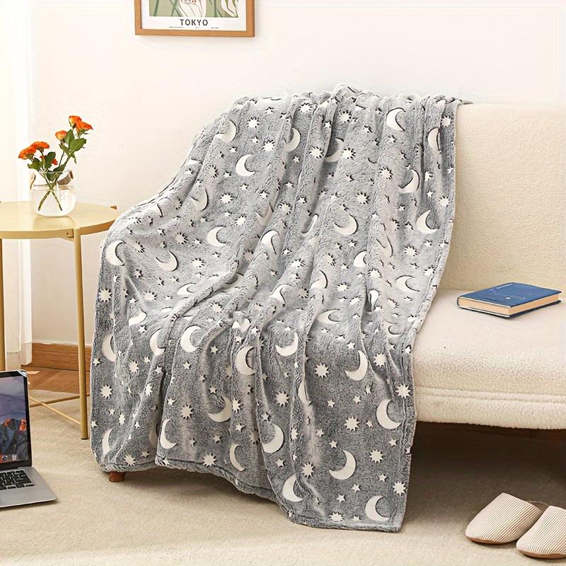 Coperta in Flanella Luminosa al Buio con Design a Stelle e Luna - Morbida, Ipoallergenica, Plaid Multiuso per Gruppi Giovani e Adulti, 127,0X152,4 cm