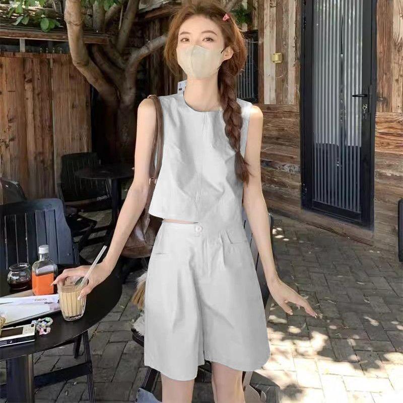 2026 Women's Casual Suit: Loose Vest Top & High-Waist Wide-Leg Shorts Two-Piece Set for Summer