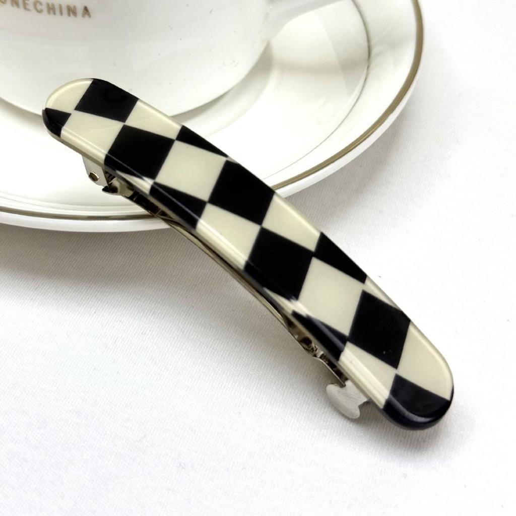 Exquisite Leopard Print High-End Spring Hair Clip - Perfect for Half-Up Hairstyles and Elegant Back-of-Head Hairdos