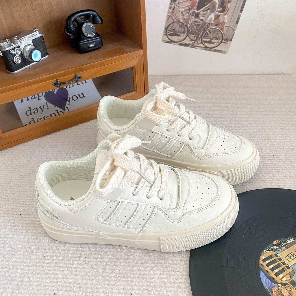 B-9108 Thick-soled Little White Shoes Women's Shoes 2024 New Autumn Niche Ins Trendy Shoes Versatile Flat-soled Leather Board Shoes
