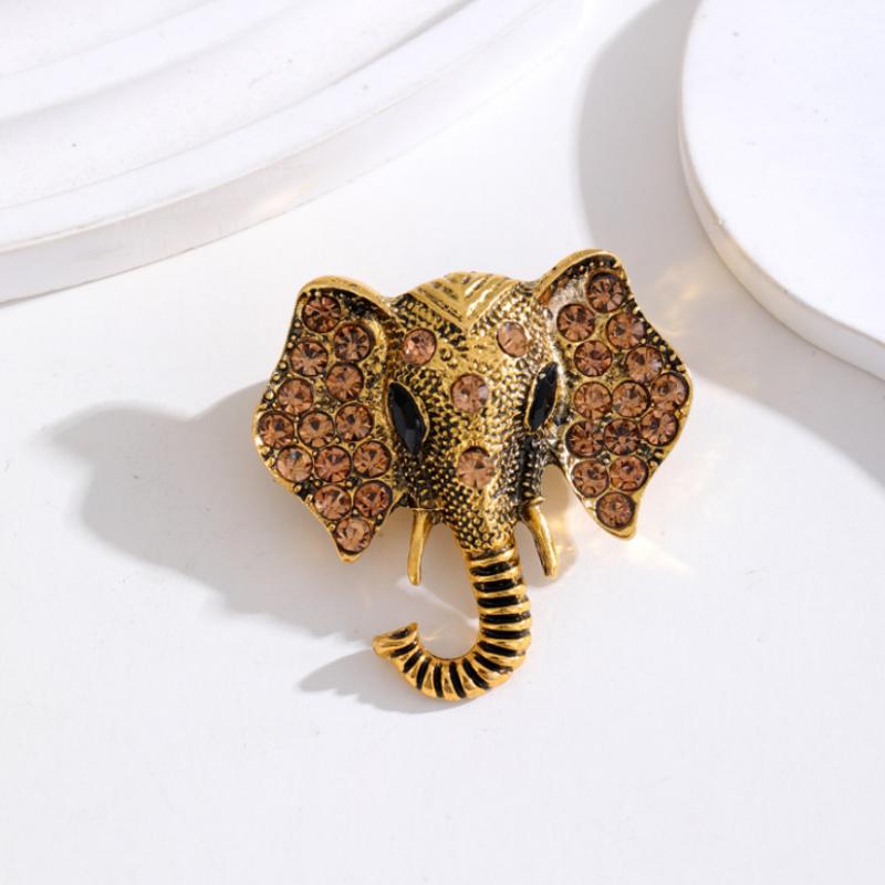 Retro Personalized Animal Alloy Elephant Brooches For Women Clothing Coat Jewelry Accessries Gifts