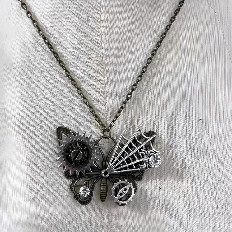 Steampunk Style Butterfly Gears Necklace Retro Alloy Jewelry Adjustable Chain For Bold Fashion Statements