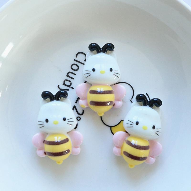 10 Pcs New Cute Cartoon Cat Bear Pig Bee Series Flat Back Resin Scrapbooking DIY Jewelry Hairpin Craft Decoration Accessorie