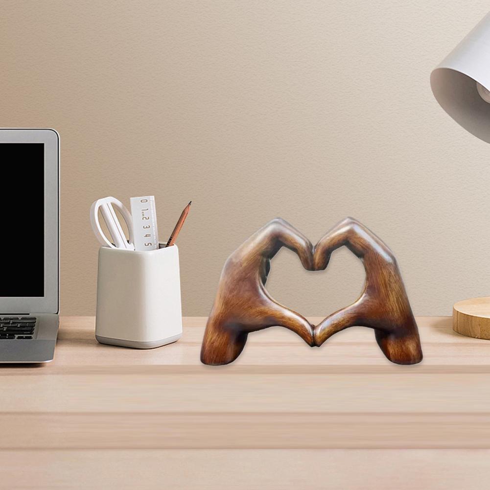 Resin Craft Decor Love Hand Gesture Statues Resin Love Sign Heart Shape Gesture Statue Modern Art Sculpture Ideal for Home Decor