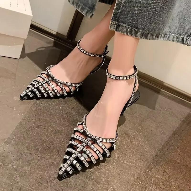 Footwear Rhinestones Sandals for Women Pointed Toe Ladies Shoes with Medium Heels Summer 2025 Diamond Sexy Black Designer Luxury
