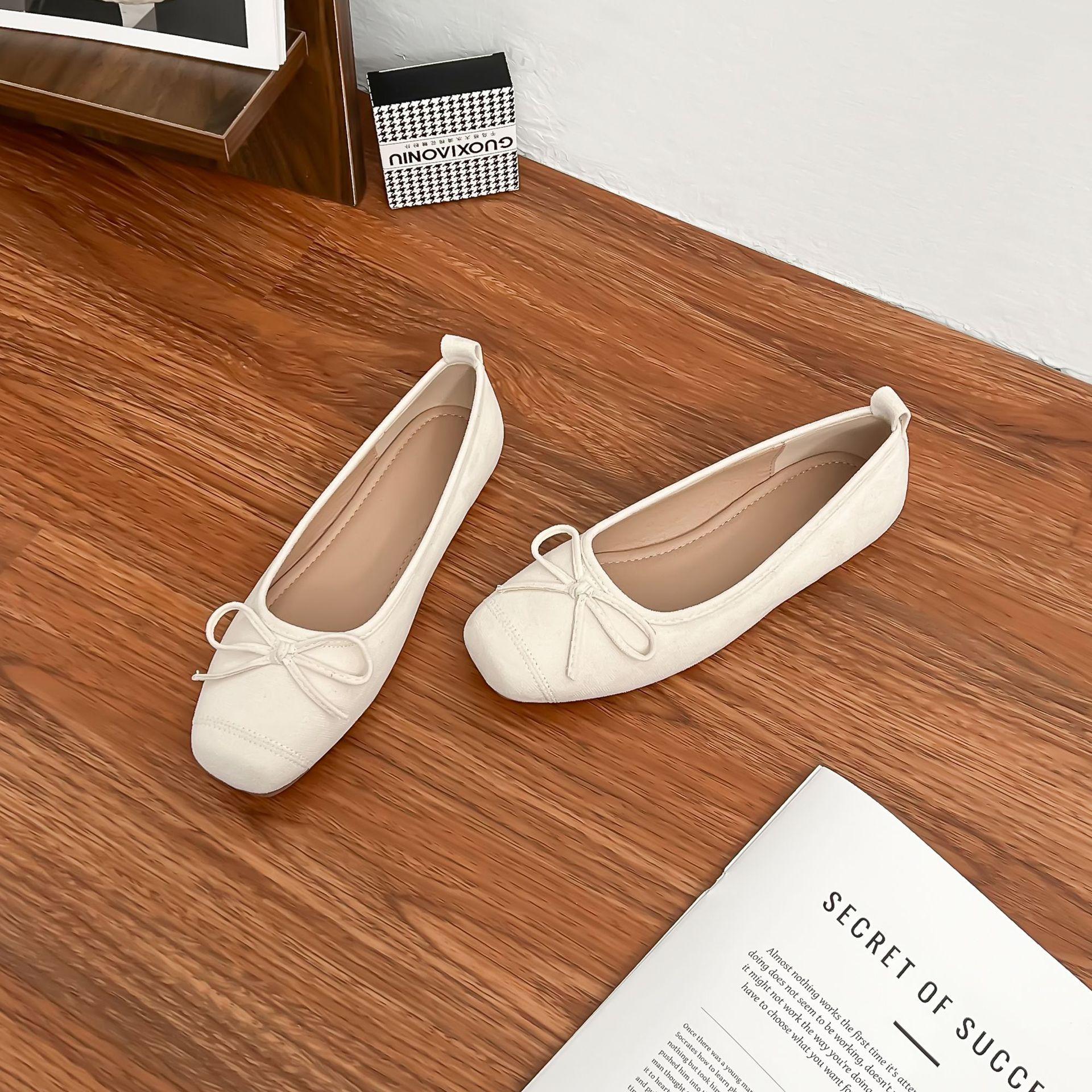 

French single shoes women wear Korean version casual shoes comfortable soft sole not tired feet women s shoes commuter style shallow mouth grandma s 35