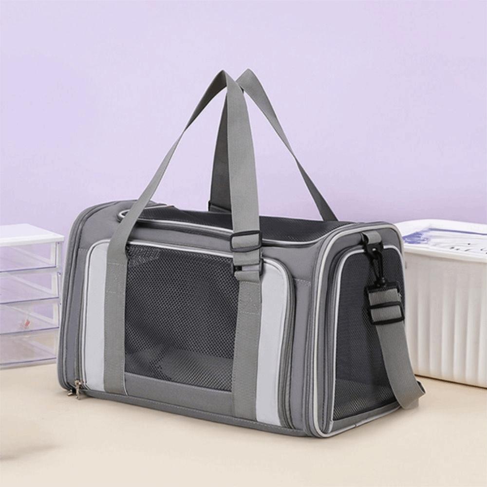 Large Capacity Pet Carrying Bag Breathable Side Ventilated Pet Travel Bag Foldable Pet Carrier Bag Transport