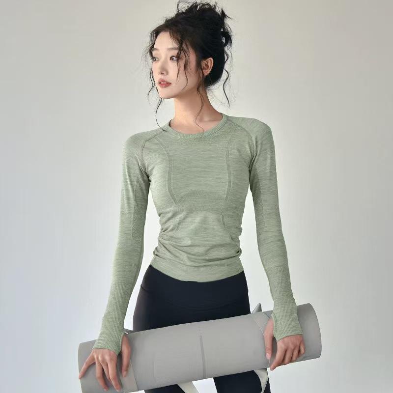 Women s Slim Fit Long Sleeve Quick Dry Round Neck Sportswear Top for Autumn/Winter Yoga & Running. Breathable Fitness Clothing. Medium