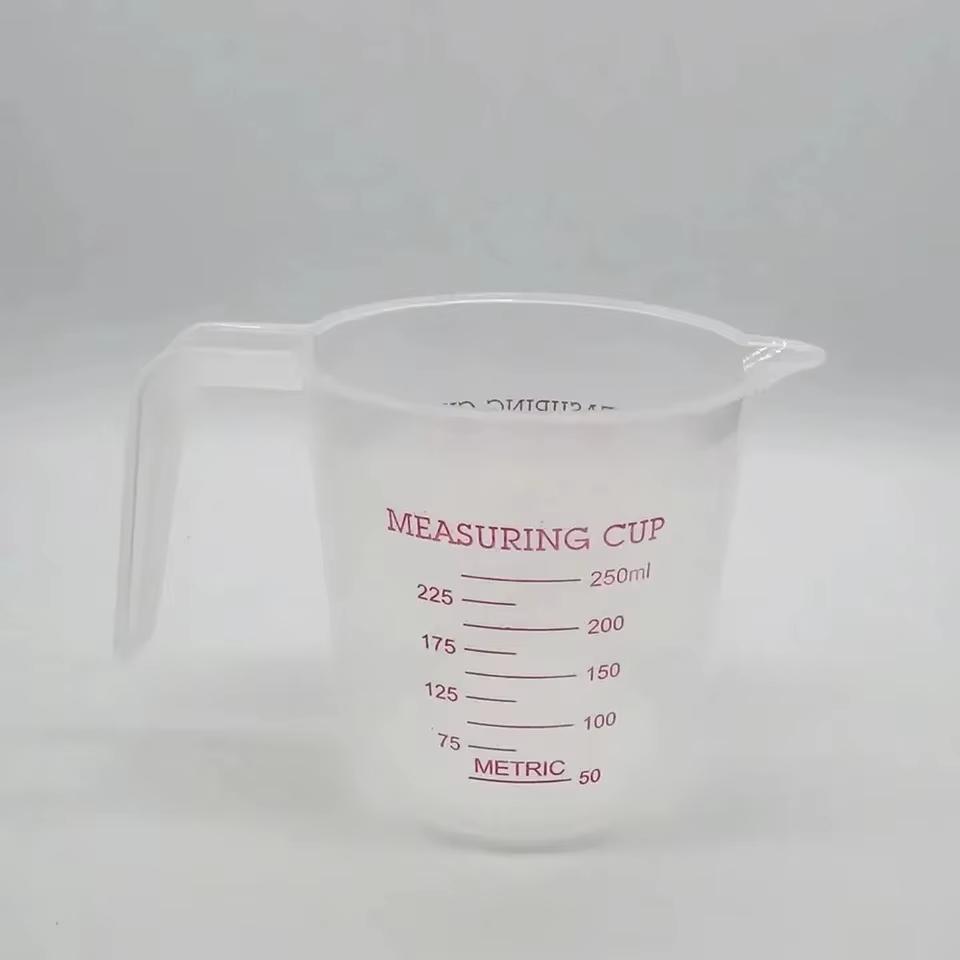 Kitchen Food Grade 0.25L 0.5L 1L Plastic Tip Mouth Pot Pour Spout Clear Measuring Cup Household Baking Scale Cup Kitchen Tool