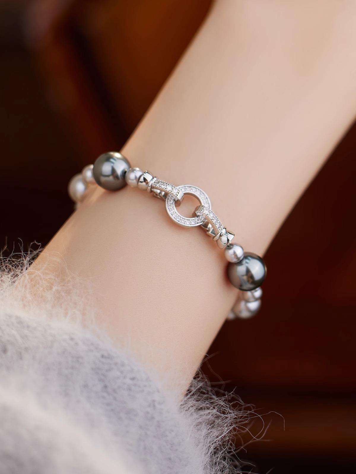 

Micro Inlaid Ring Buckle French Retro Shijia Mixed Color Pearl Necklace Women S Fashion Light Luxury Niche Neck Chain Sweater Chain Tide