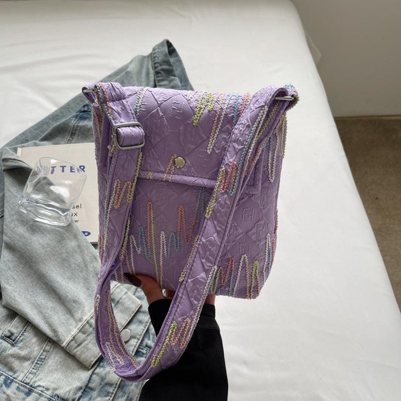 

Niche simple shoulder bag new spring and summer bag women s casual simple messenger bag fashion small square bag