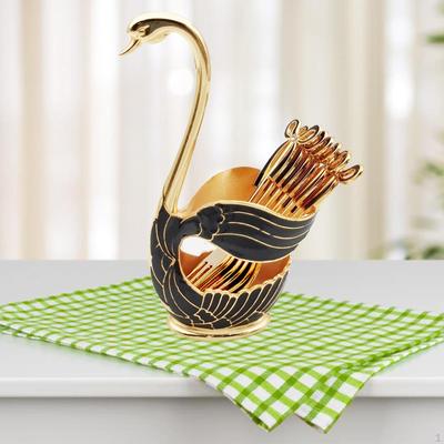Elegantní organizér na nádobí Swan do kuchyňské skříňky - stylové úložné řešení Stříbro a