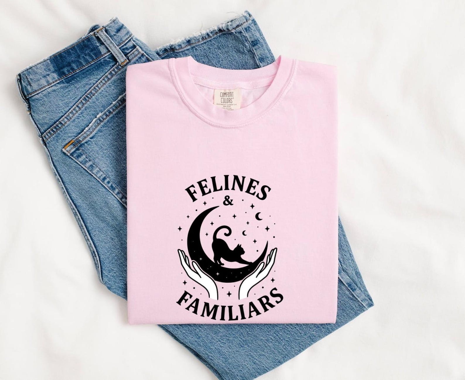 Kitty Moon Shirt Boho Chic Occult Gift Women Spiritual Tee Cat Moon T-Shirt Bohemian Fan Mystical Tshirt Esoteric Graphic Simple Twinkles L