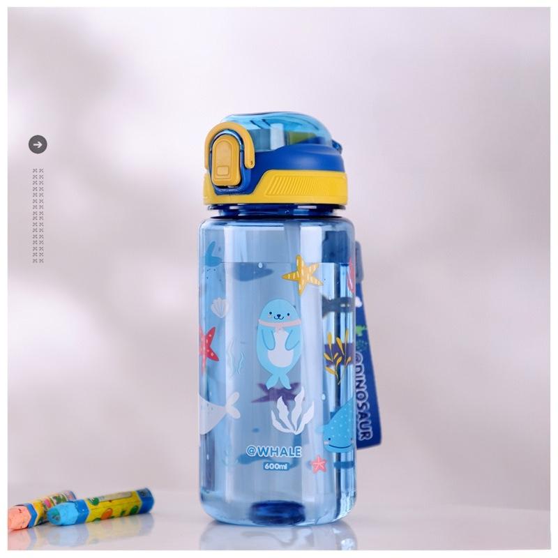600ml Children's Plastic Water Cup BAP Free Kids Drinking Cup Cute Cartoon Straw Cup Leak-proof Plastic Water Bottles