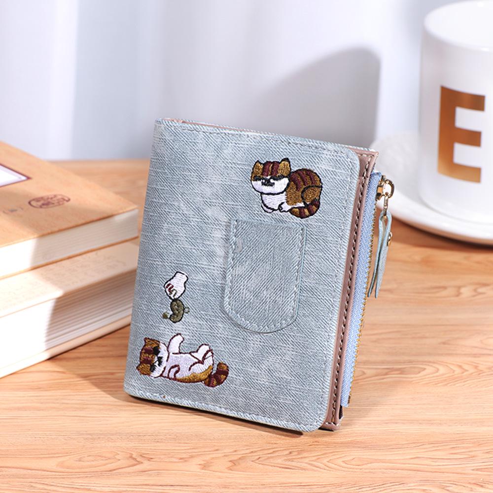 Women's Large Capacity Cat Embroidery Multi-Card Bifold Wallet