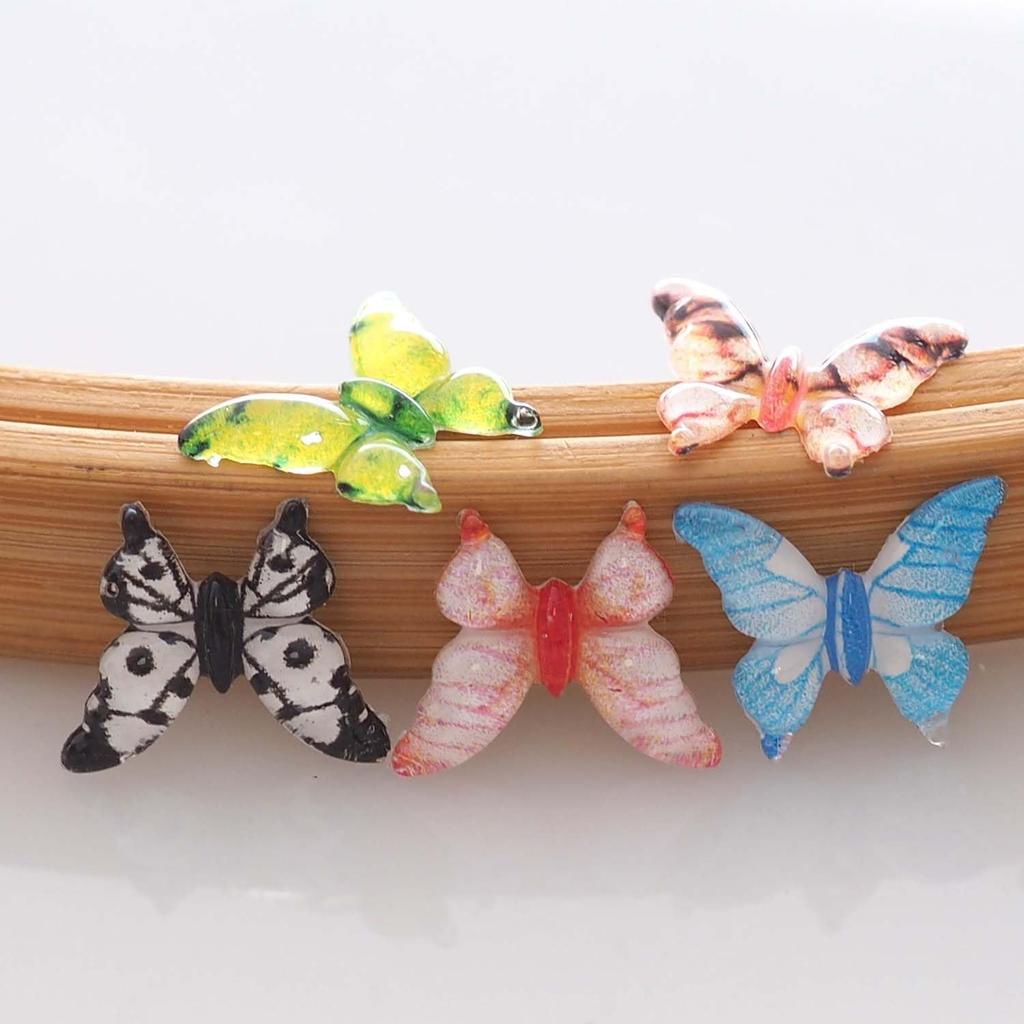 Sempiterno 120 Stück Winzige Dekorative Harz Miniaturtiere Perfekt für DIY Mini Mini Haus Nägel Kleine und Dekorationen Gemischt Schmetterlinge, Modelle,