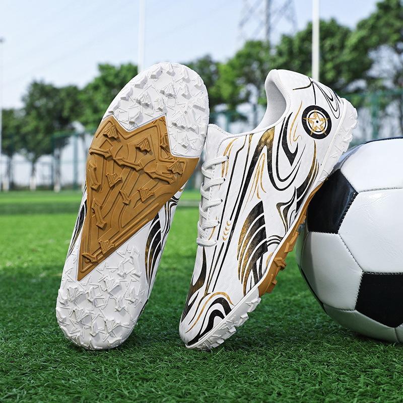 New Non-slip Broken Nails Children's Football Shoes Men's Professional Sports Training Shoes Low-top Youth Sports Shoes