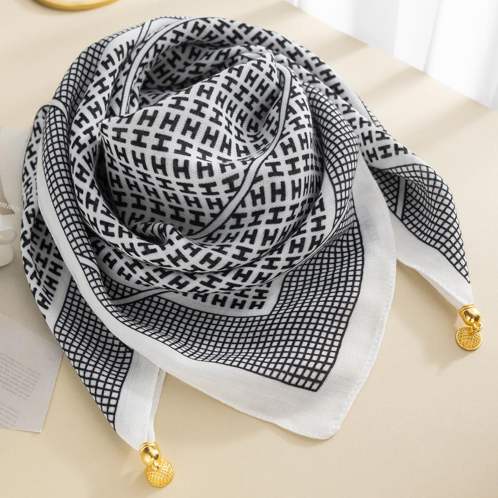 Winter Warm Scarves, Shawls, Classic Plaid Straps, Cardigans, And Warm Blankets For External Use