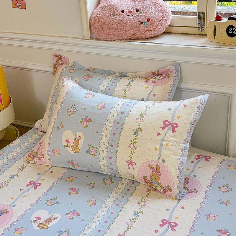 100% Cotton Floral Pillowcases Set of 2 Garden Floral Printed Pillow Cover with Envelope Closure Wrinkle Fade Resistant Hotel Quality Pillow Protector