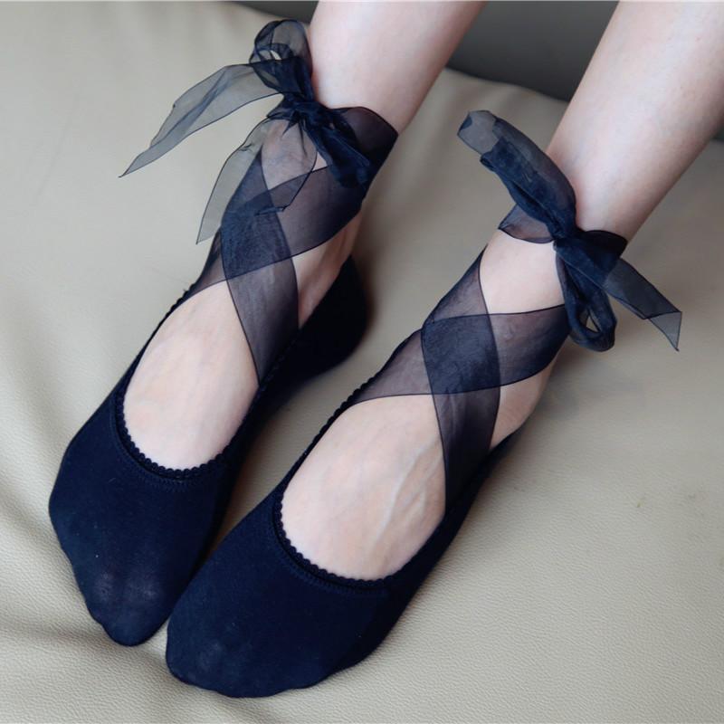 Șosete Invisible Antiderapante din Dantelă pentru Femei și Fete cu Curelușă Harajuku Drăguțe Vintage Retro Decupate Joase Lady Albe Prințesă Vară