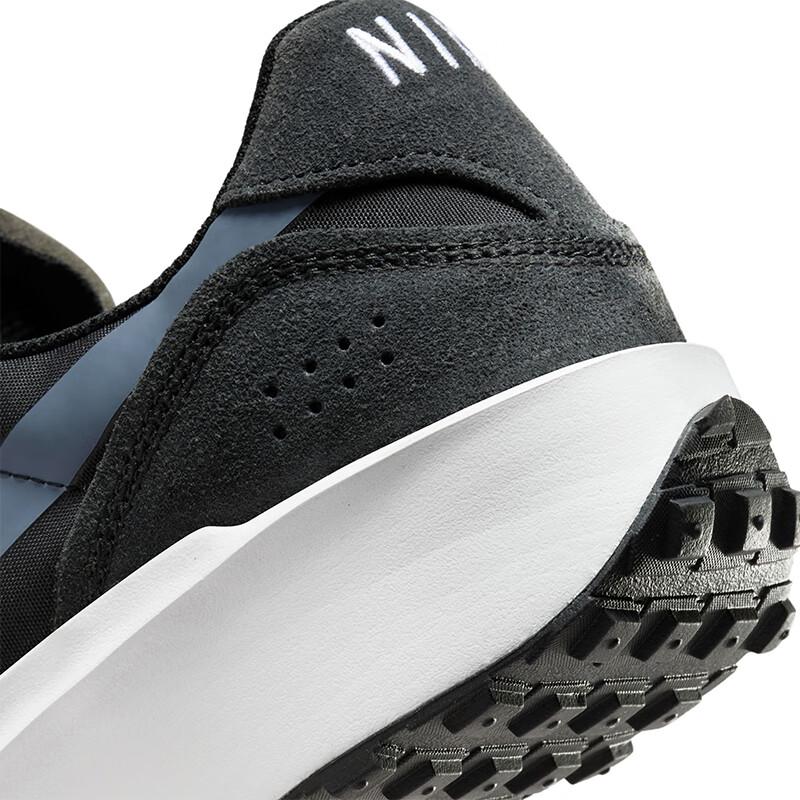 Nike Men's Waffle Nav Cushioning Sports Shoes