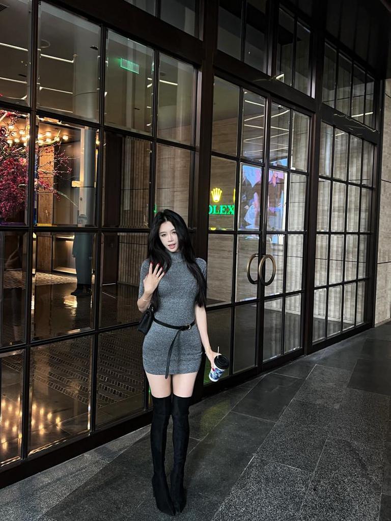 High-End Elegant Knit High Neck Bodycon Dress - Sophisticated Summer Style