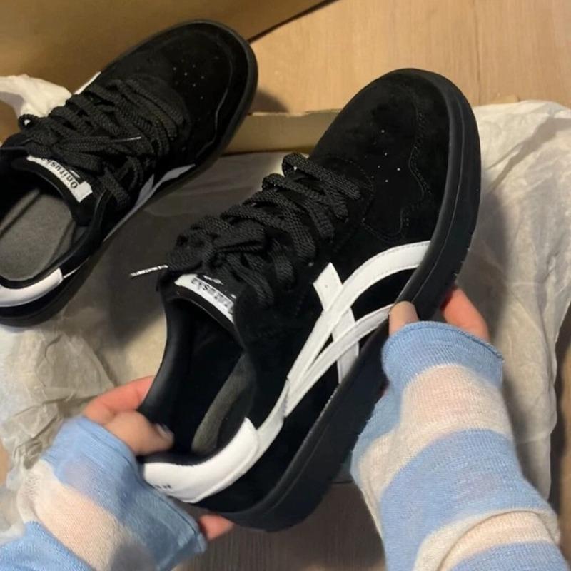 [Seltsame Ästhetik] Dicksohlige, innen höhenerhöhende Damen-Sommer-Freizeit-Retro-Board-Schuhe aus weichem Leder