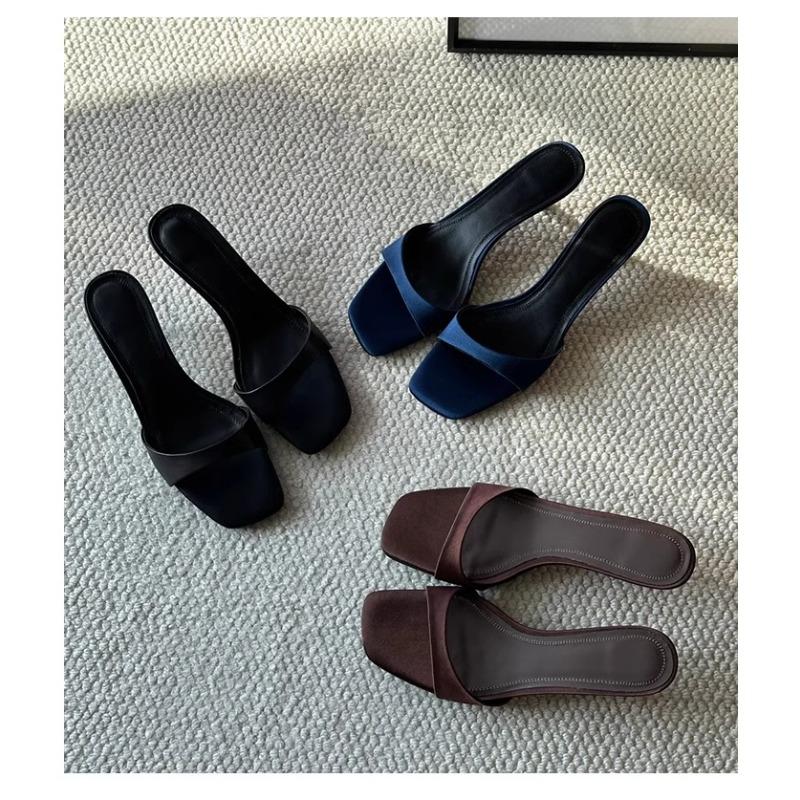 Neuer Stil Sommer Modisch Damen Offene Zehen Hausschuhe Mode Slip-on Damen Komfort Outdoor Dünner Absatz Kleider Slides Schuhe Damen